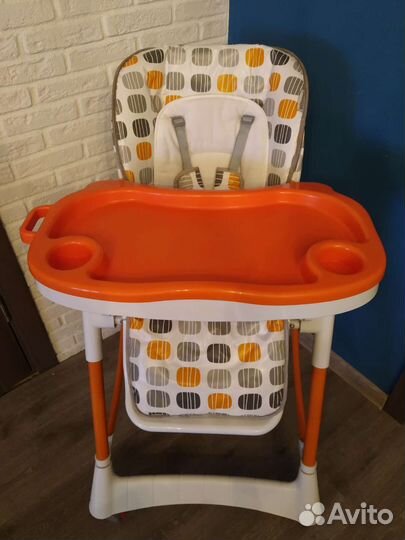 Стульчик для кормления Pituso