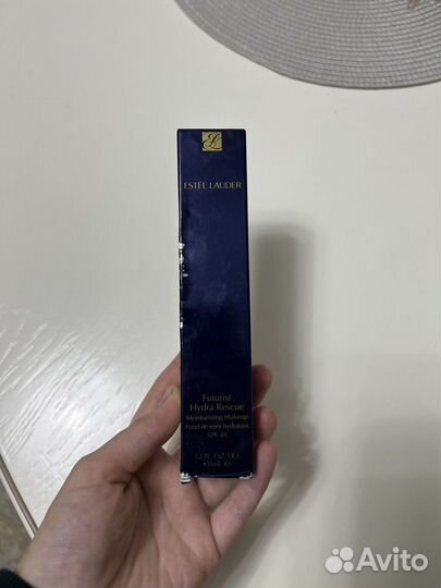 Тональный крем estee lauder futurist 2n1