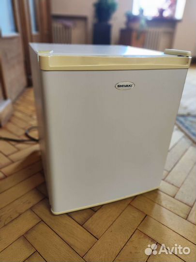 Холодильник мини бар