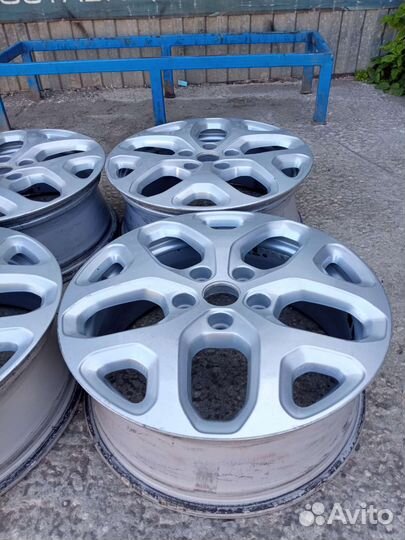 Диски литые R17/6.5J 5/114.3 Цо66.1 Оригинальные