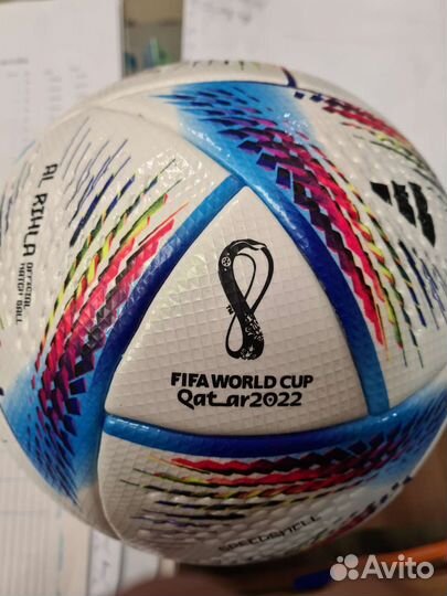 Футбольный мяч adidas оригинал