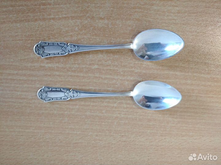 Серебряные чайные ложки