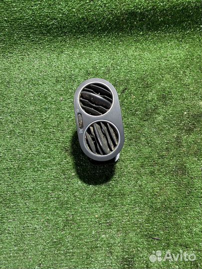 Дефлектор печки левый Volkswagen Golf plus