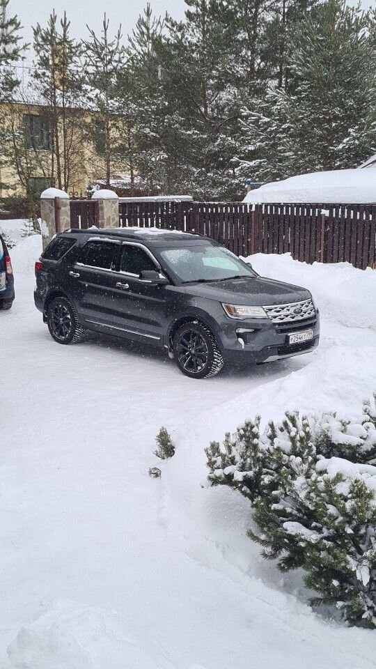 Ford Explorer: фото владельца