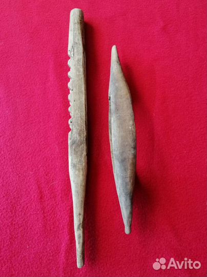 Старинный деревянный челнок