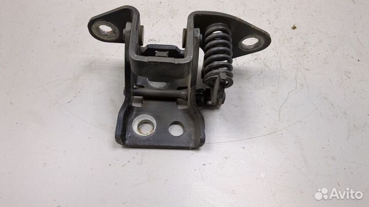 Петля крышки багажника Dodge Challenger 2014, 2016