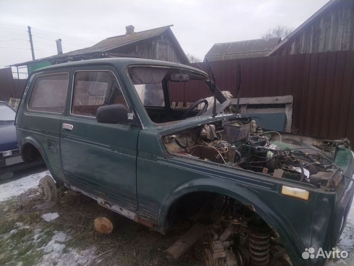 LADA 4x4 (Нива) 1.6 МТ, 1987, битый, 80 000 км