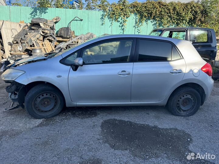 По запчастям Toyota Auris 1,6л ркпп