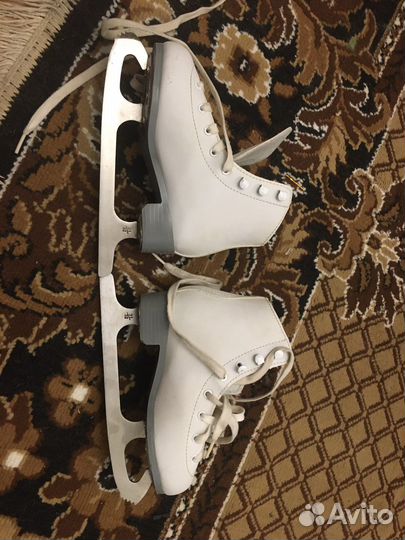 Продам коньки