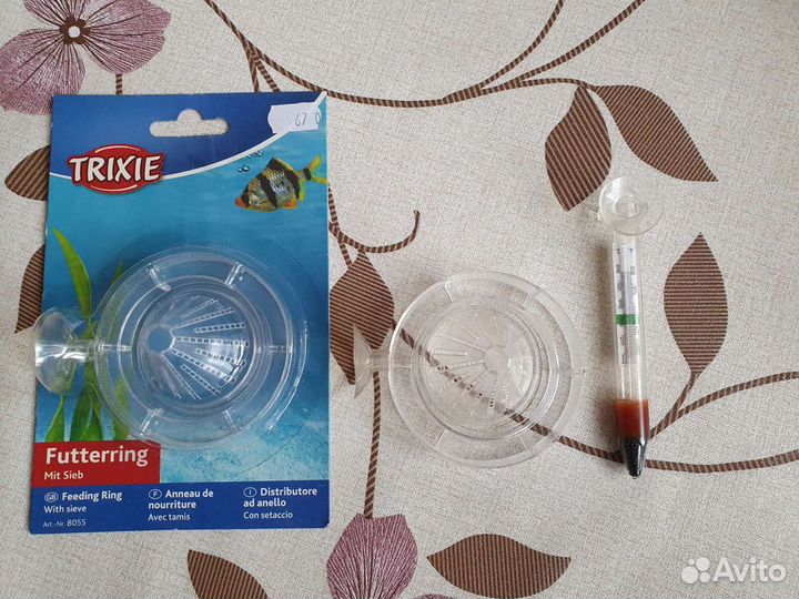 Кормушка и градусник в аквариум