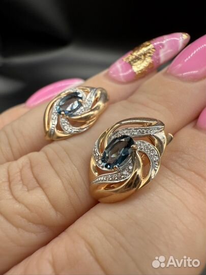 Золотые серьги с лондон топазом