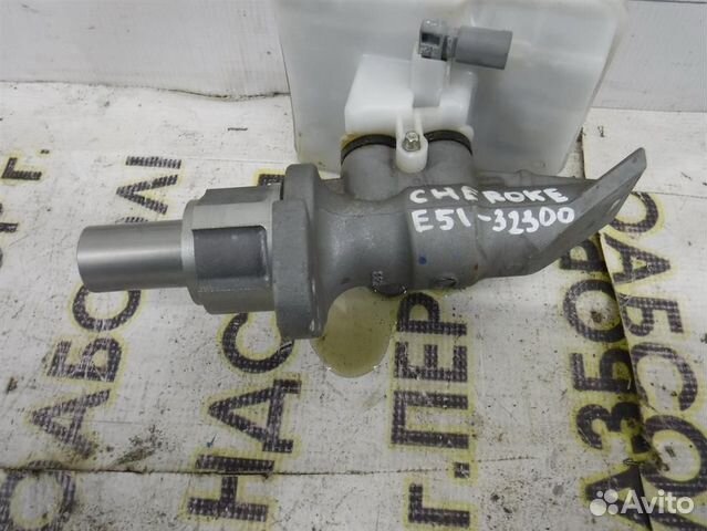 Цилиндр тормозной главный Jeep Grand Cherokee (WK