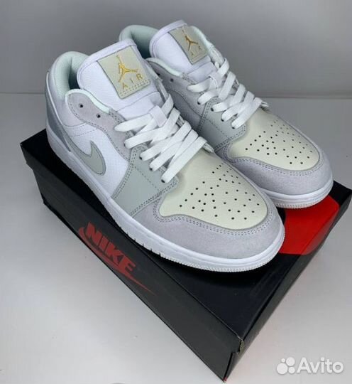 Кроссовки Nike AIR Jordan 1