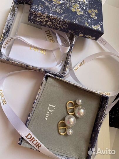 Серьги пусеты dior