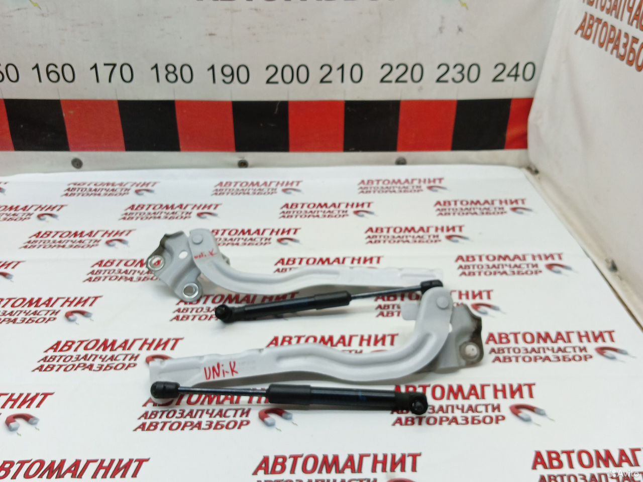 Петля капота Changan Uni-K