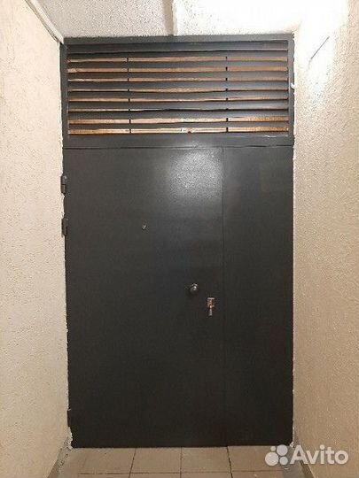 Тамбурная дверь перегородка