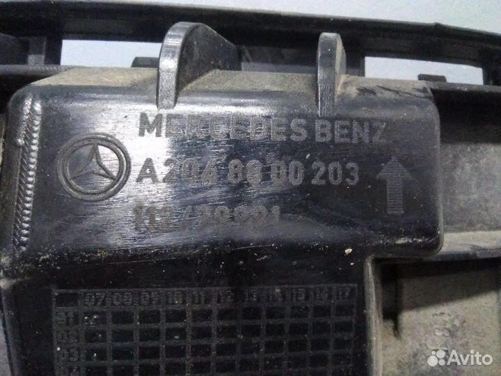 Направляющая бампера задняя правая Mercedes-Benz
