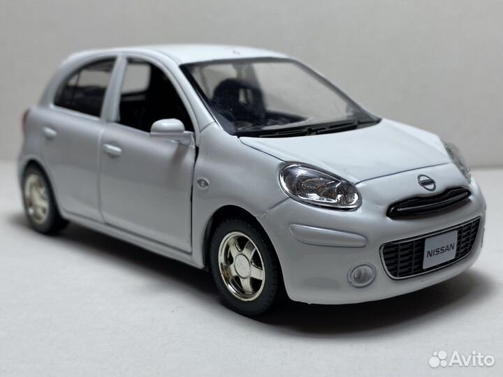 Модель Nissan Micra 2015