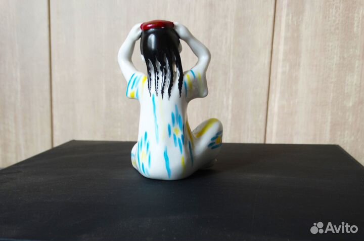 Статуэтка - Маленькая узбечка