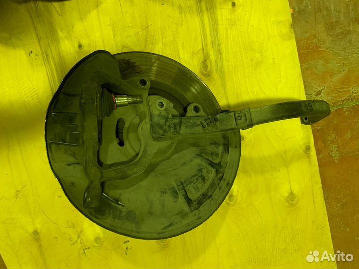 Кулак поворотный w211 w219