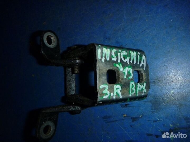 Петля двери задней правой верхняя opel insignia 20