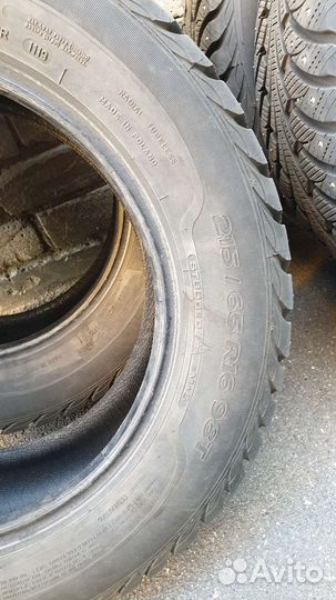 Sava Eskimo Stud 215/65 R16