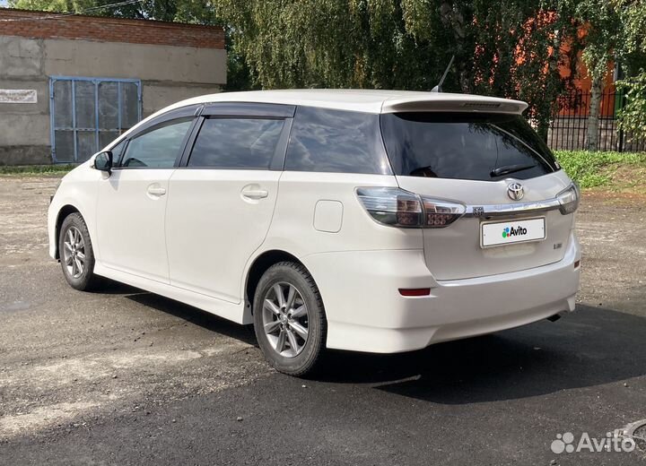 Toyota Wish 1.8 CVT, 2013, 94 000 км
