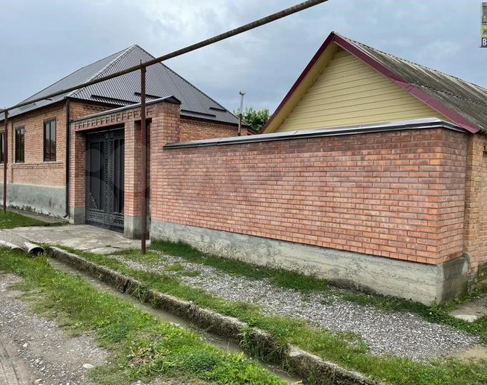 Дом 271,9 м² на участке 15,6 сот.