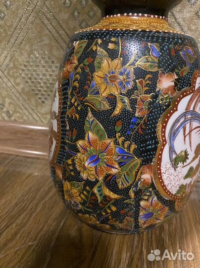 Антикварная ваза с японской карикатурой, Сацума