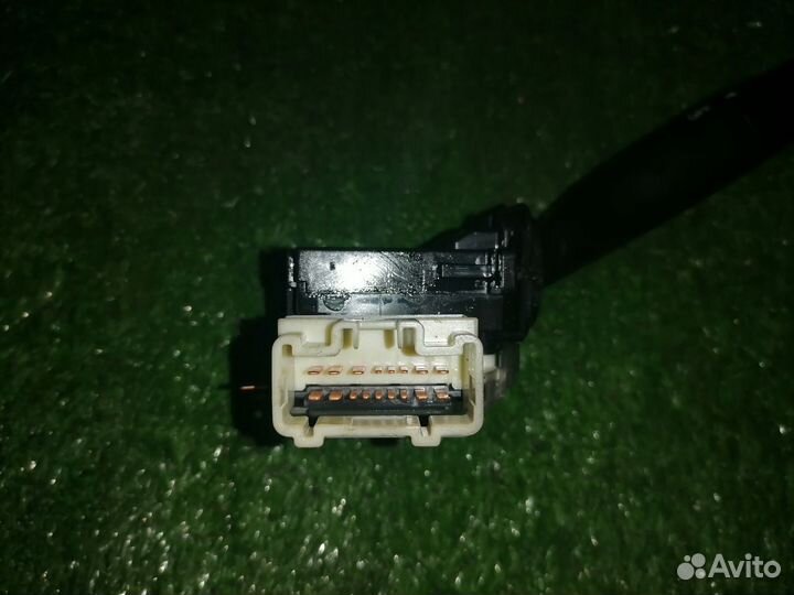 Переключатель подрулевой (света-поворотников) GE7T