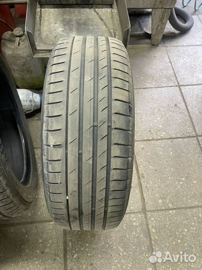 Kumho Ecsta PS71 235/55 R19