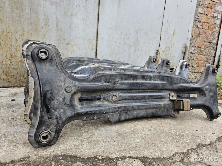 Балка задняя Toyota Camry 50 2011 - 2018