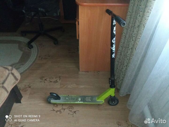 Самокат трюковой