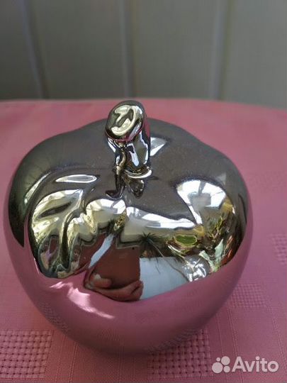 Статуэтки Фигурки Сувениры-яблочки