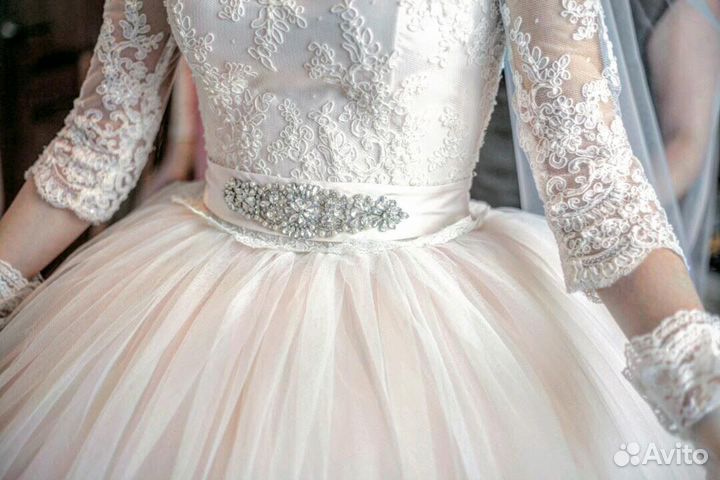 Свадебное платье 44