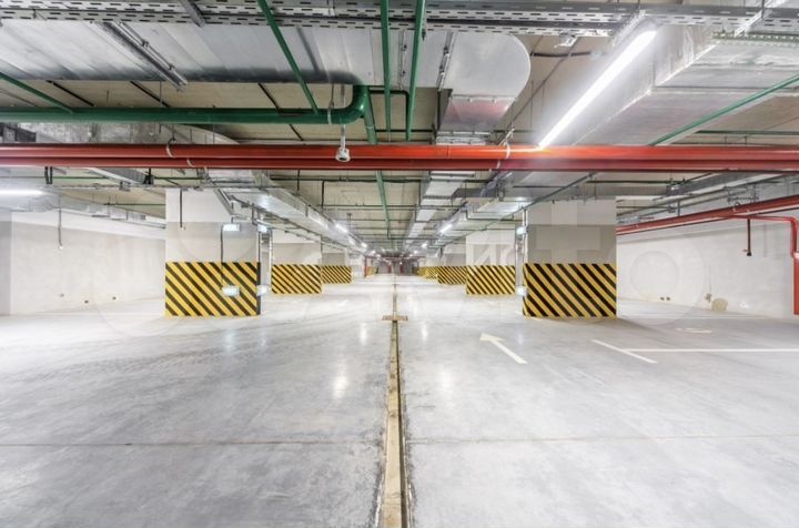 Машиноместо, 14 м²