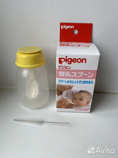 Бутылочка Pigeon с ложкой