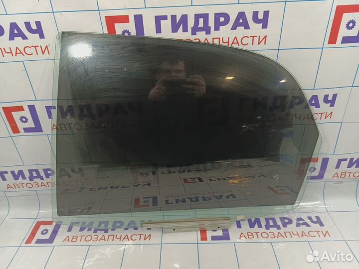 Стекло двери задней левой Suzuki SX4 84546-79J00