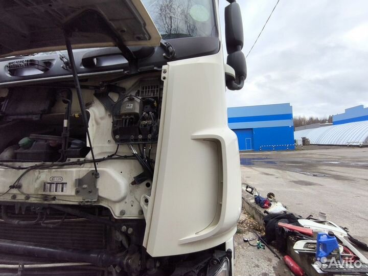 Угол кабины левый 2018г. Daf XF106