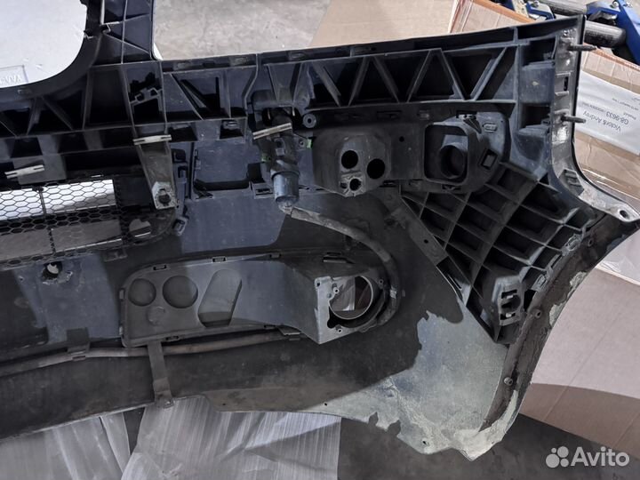 Бампер передний Volkwagen Multivan T5