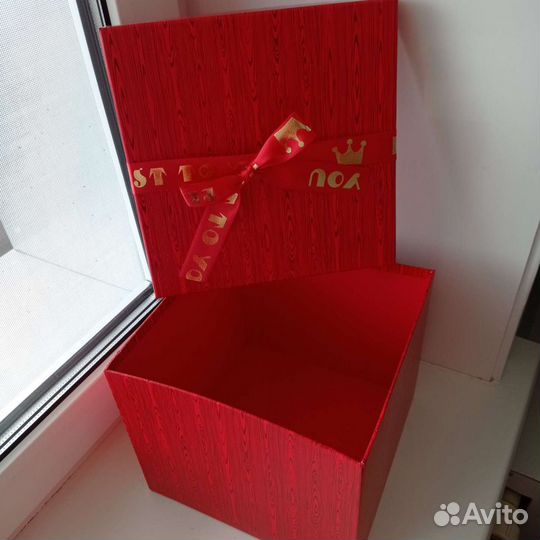 Коробка подарочная