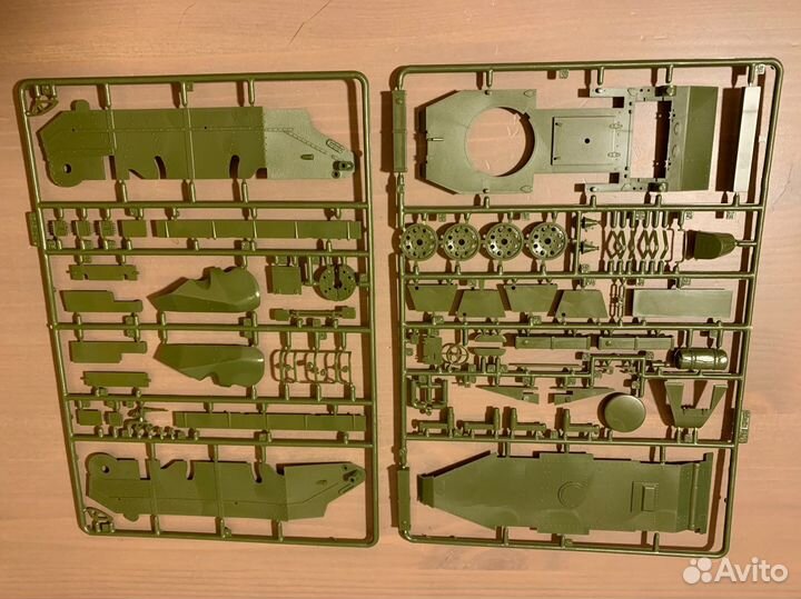 Модель танка бт-7 с экипажем и мет стволом Здезда