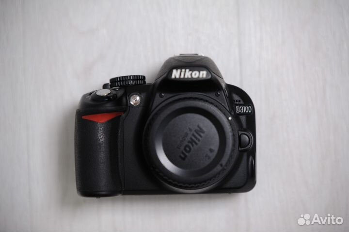 Зеркальный фотоаппарат Nikon d3100