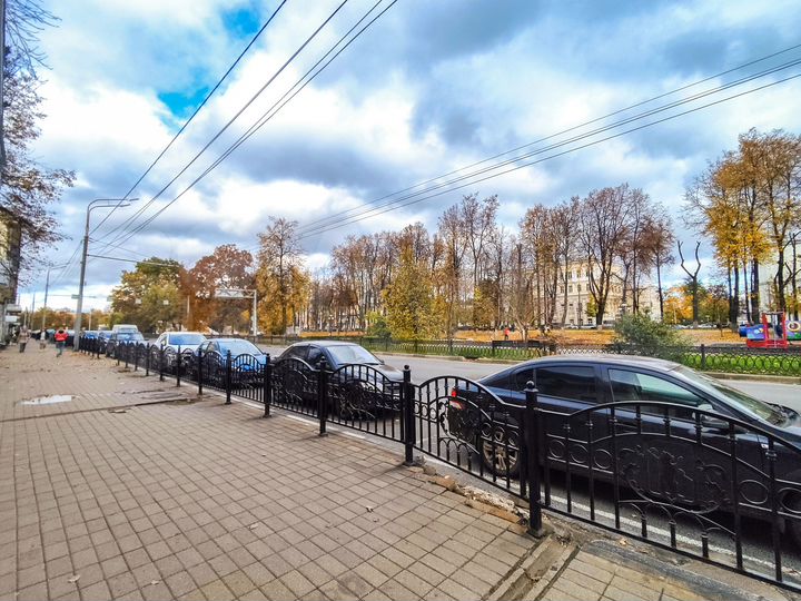 Под офис/услуги 34 м² у Первомайского бульвара