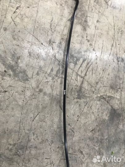 Молдинг стекла задний Audi A8 Quattro D2 ABZ 1998