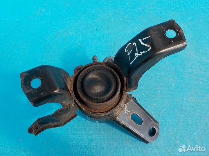 Опора двигателя (подушка) правая toyota Auris (E15