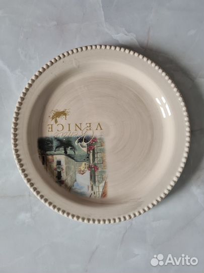 Тарелка доломитовая керамика