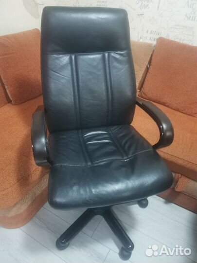Офисные кресла