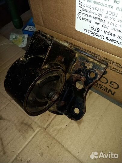 Подушка двигателя Nissan Almera Classic