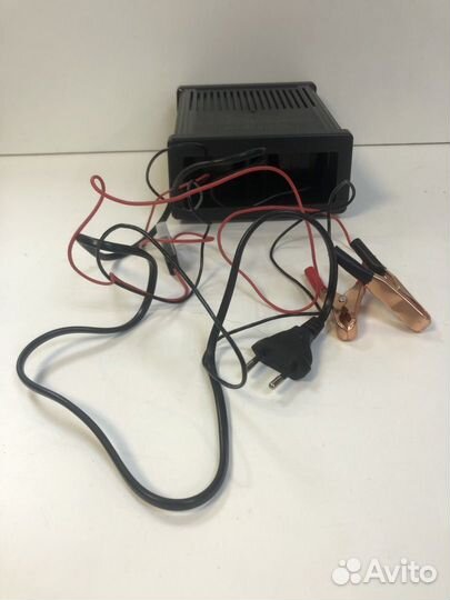 З/У для аккумулятора redmark RM-150